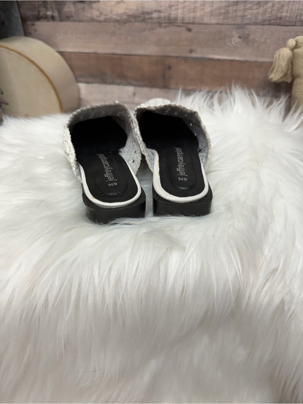 Jeffrey Campbell White Woven Slip-On Mules 6 1/2 - Picture 3 of 5